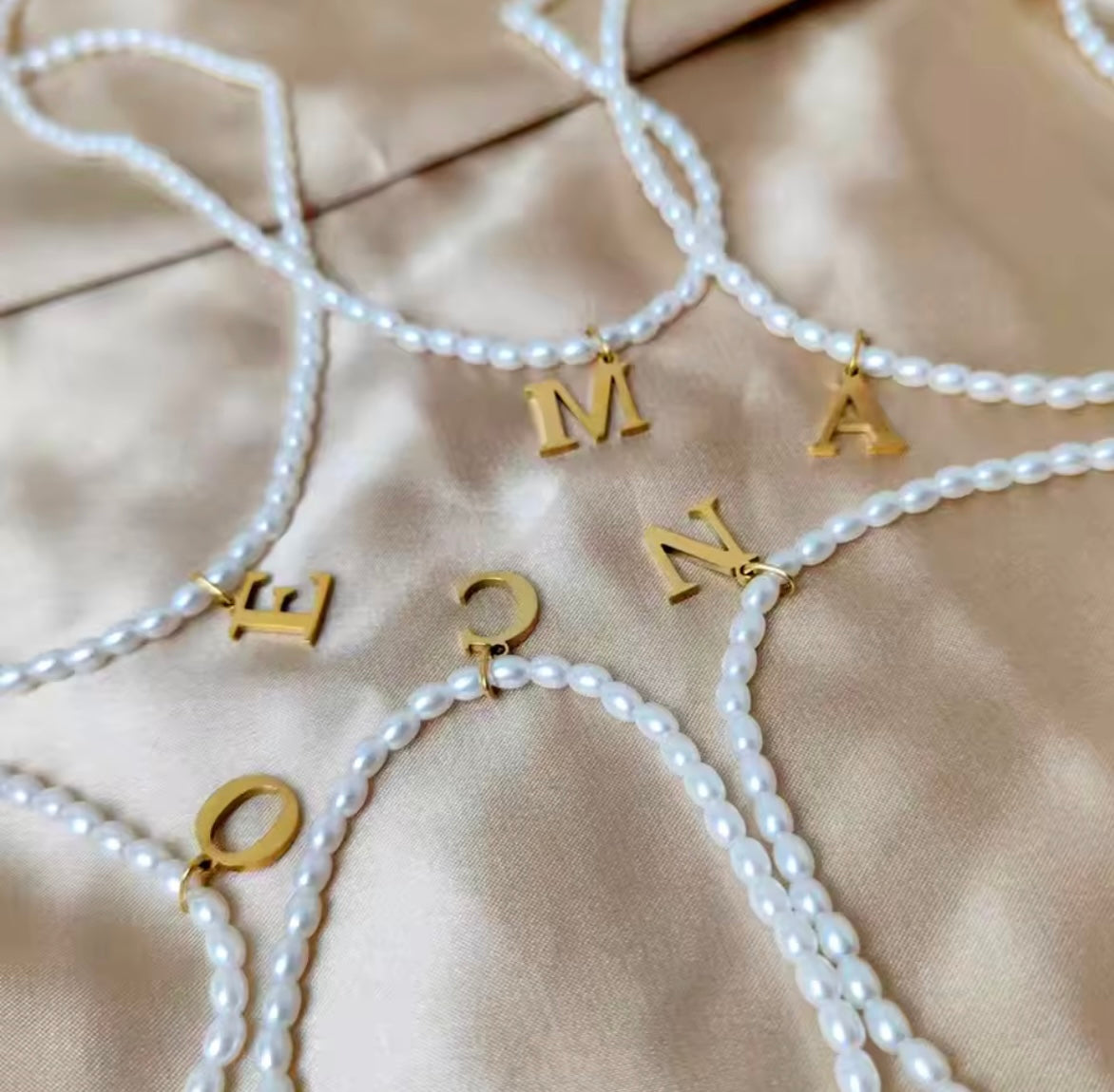 Personalised initial imitation pearl necklace