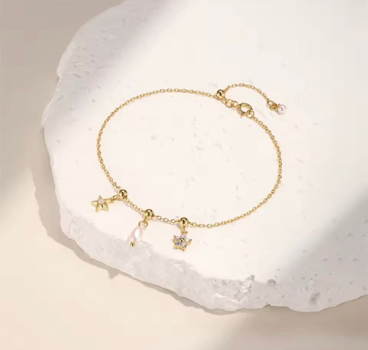 Double star and pearl charmed bracelet / pearl, heart and moon charmed bracelet