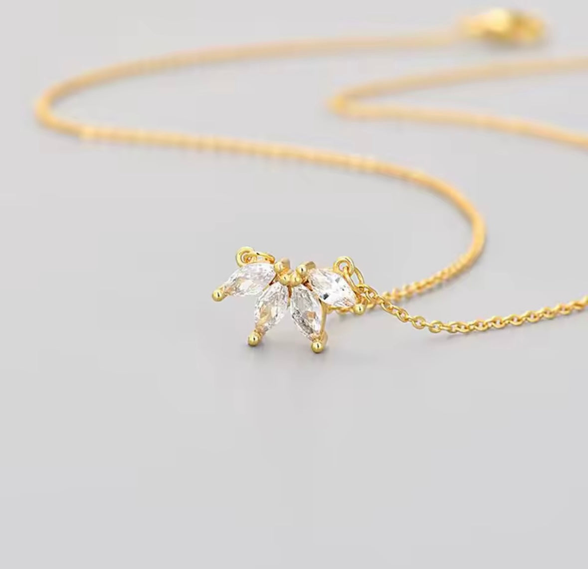 Petal flower necklace