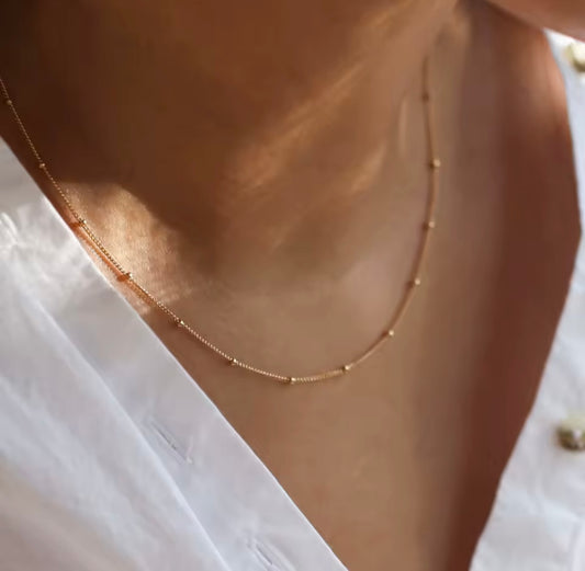 Simple chain ball necklace